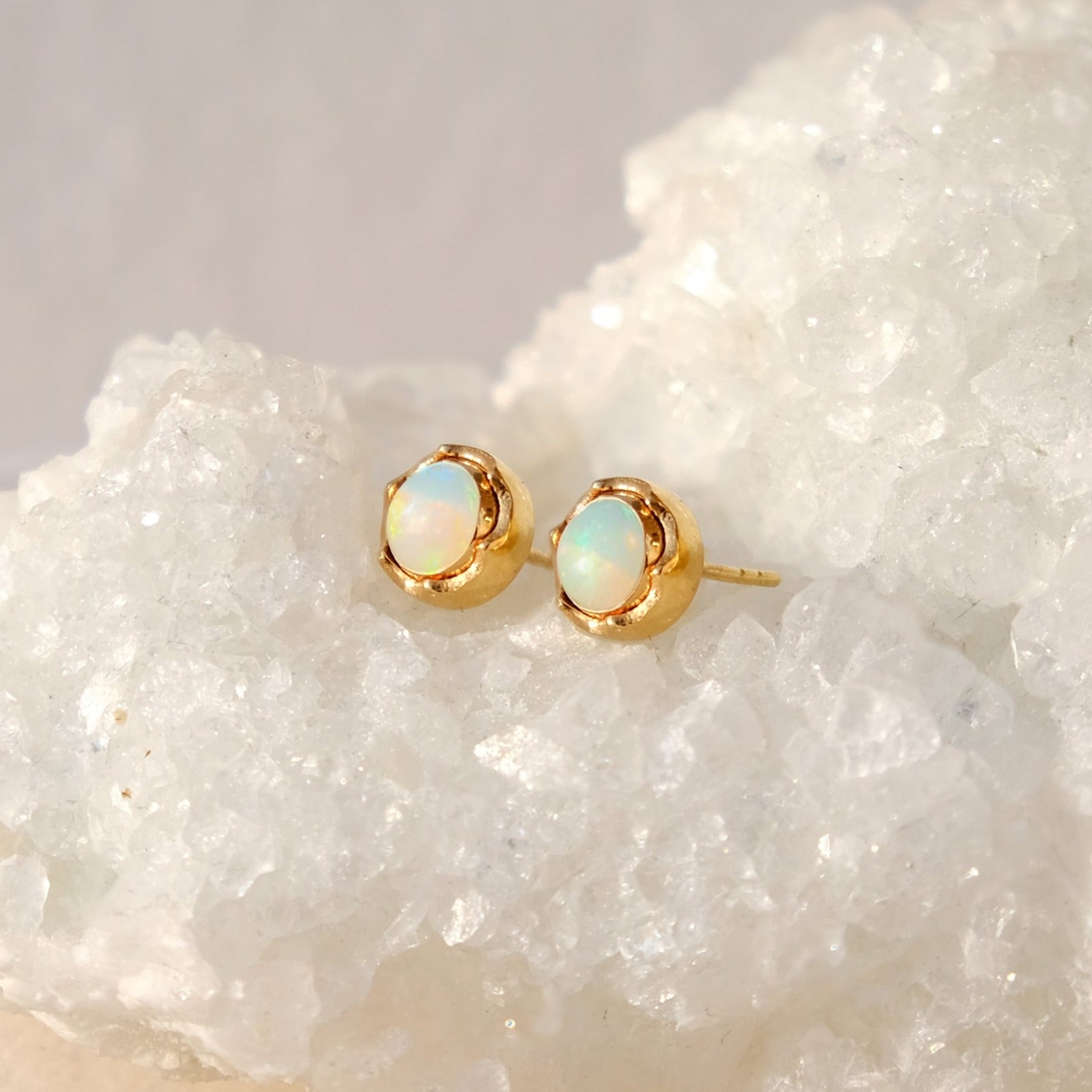 GOLD AND OPAL STUD EARRINGS
