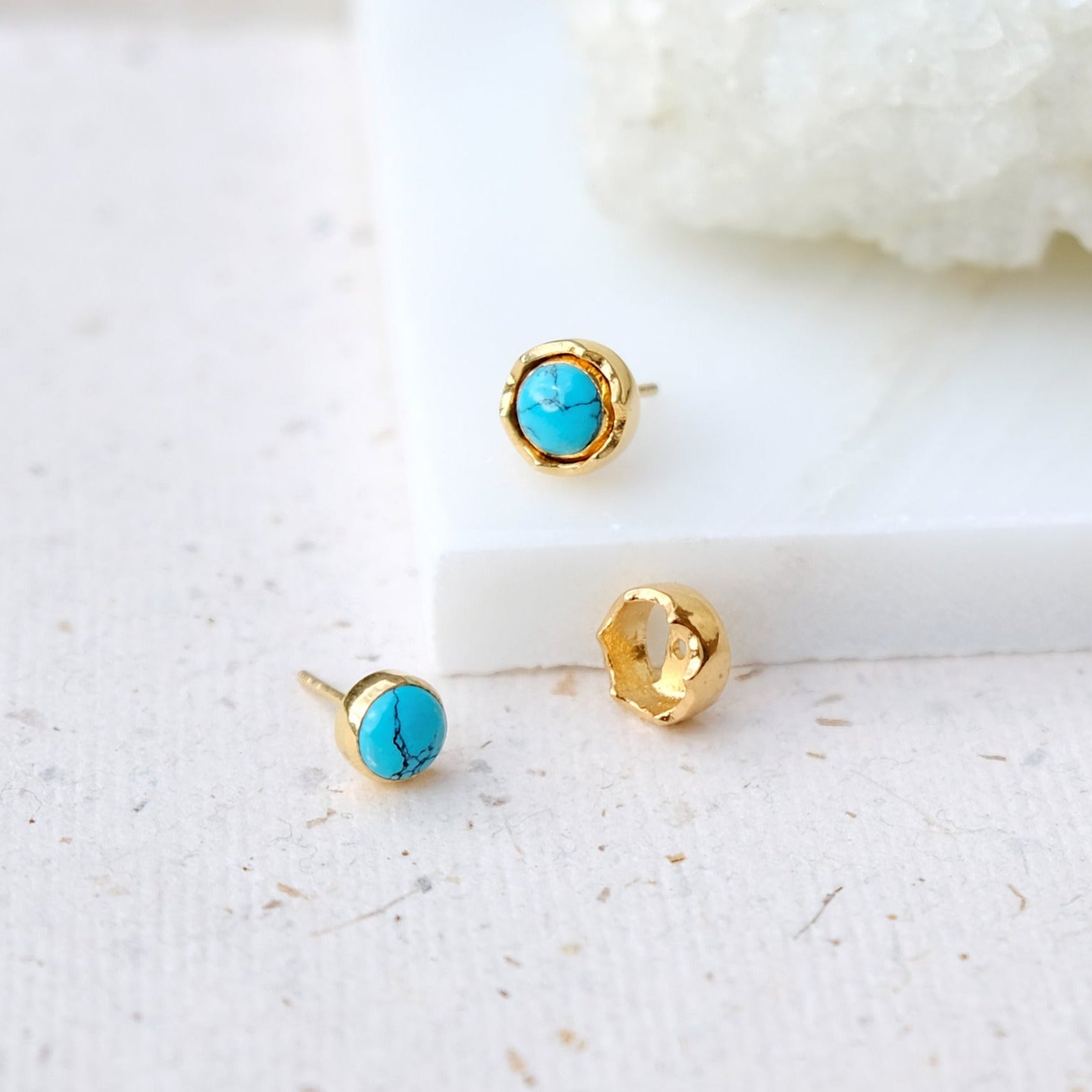 GOLD AND TURQUOISE STUD EARRINGS