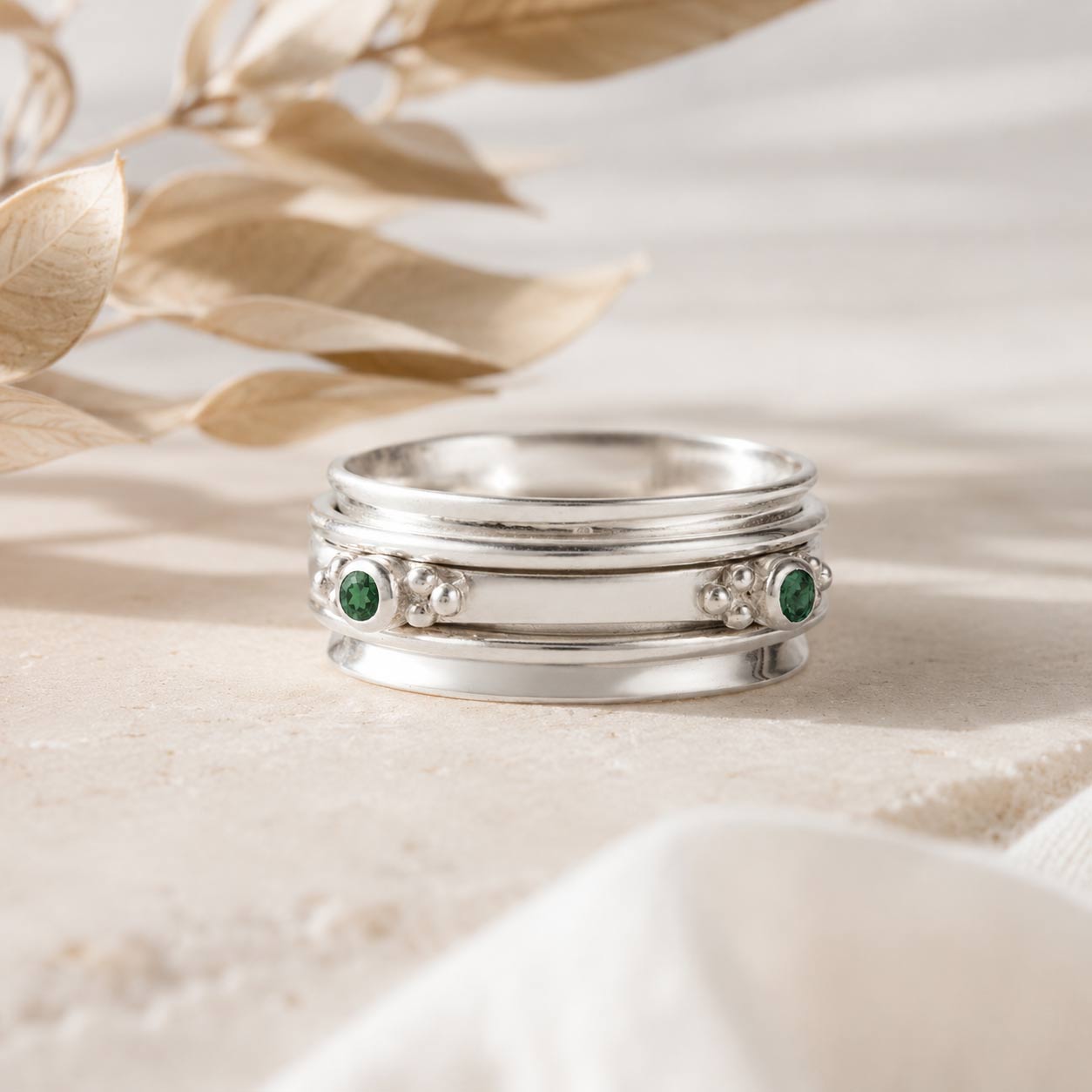 Handmade silver and emerald spinning ring, May birthstone spinning ring, Emerald Ring, Emerald Spinn Ring, Birthstone spinning ring