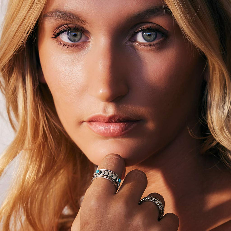 Moon Phase Turquoise Spinning Ring | Spinning Rings | Charlotte´s Web ...