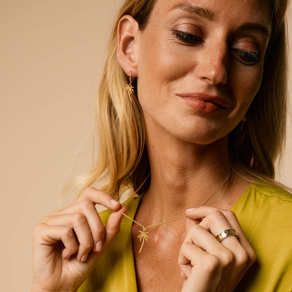 Mixed Metal Palm Tree Spinning Ring and Gold Necklace
