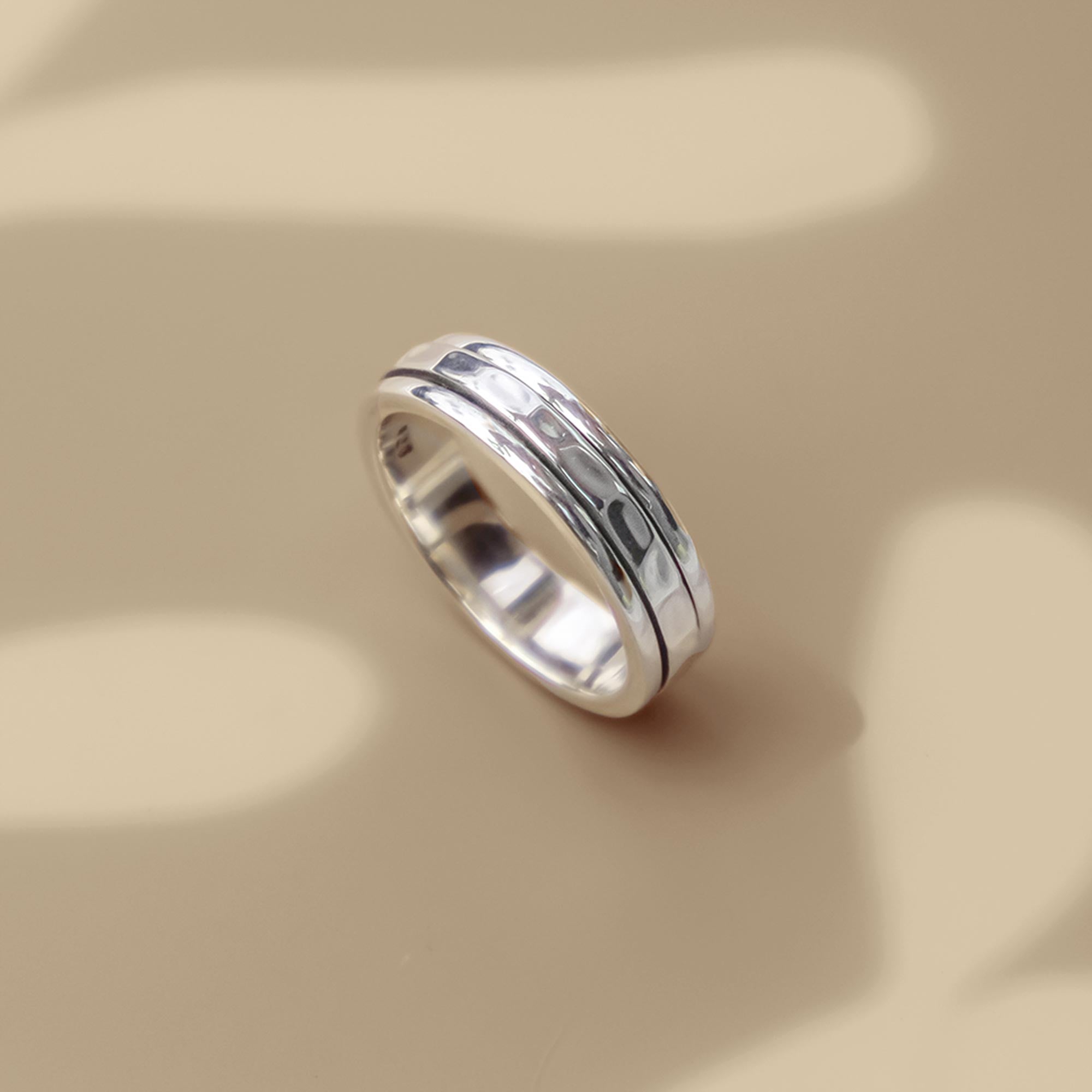 Unisex Silver Spinning Ring