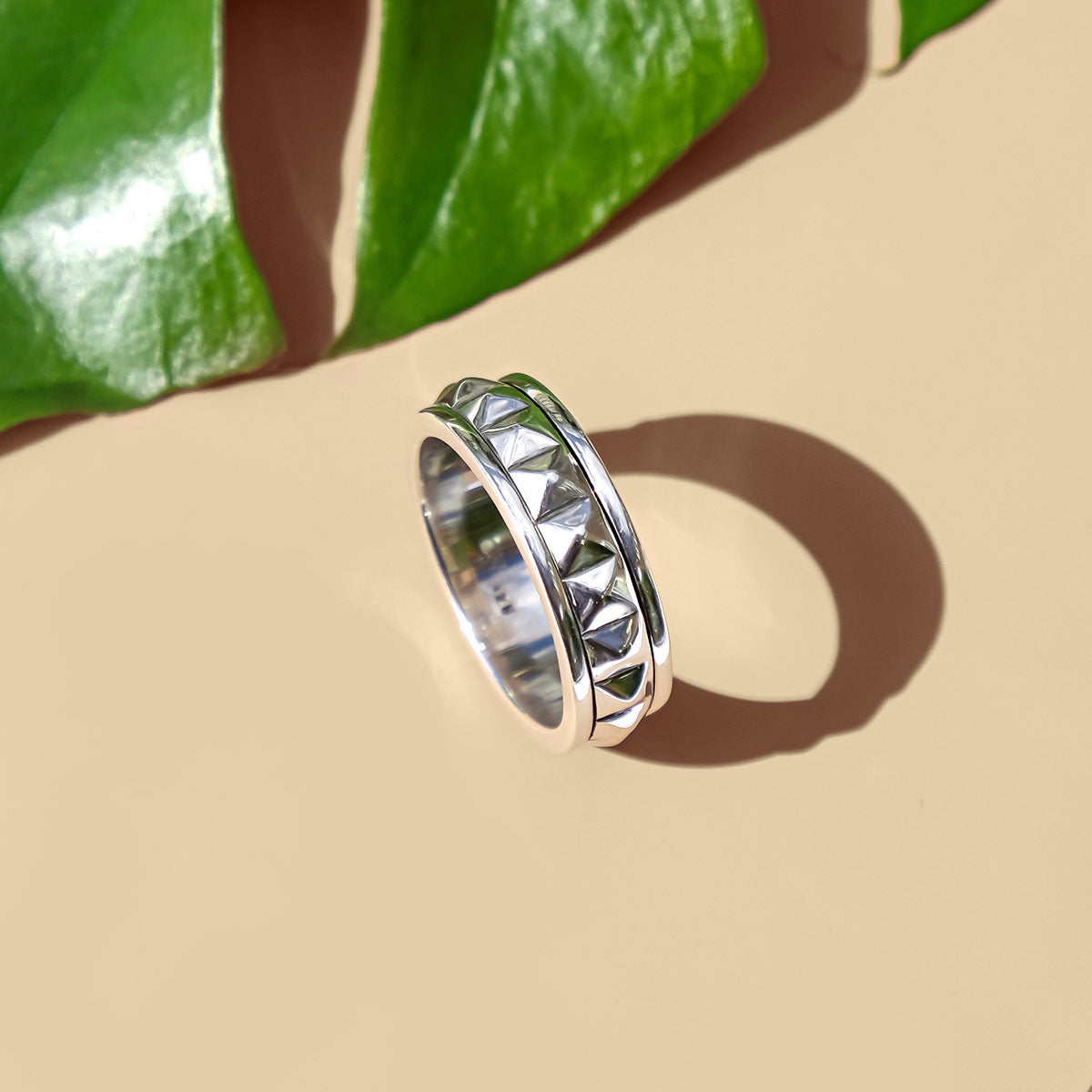 Pyramid Men's Silver Spinning Ring