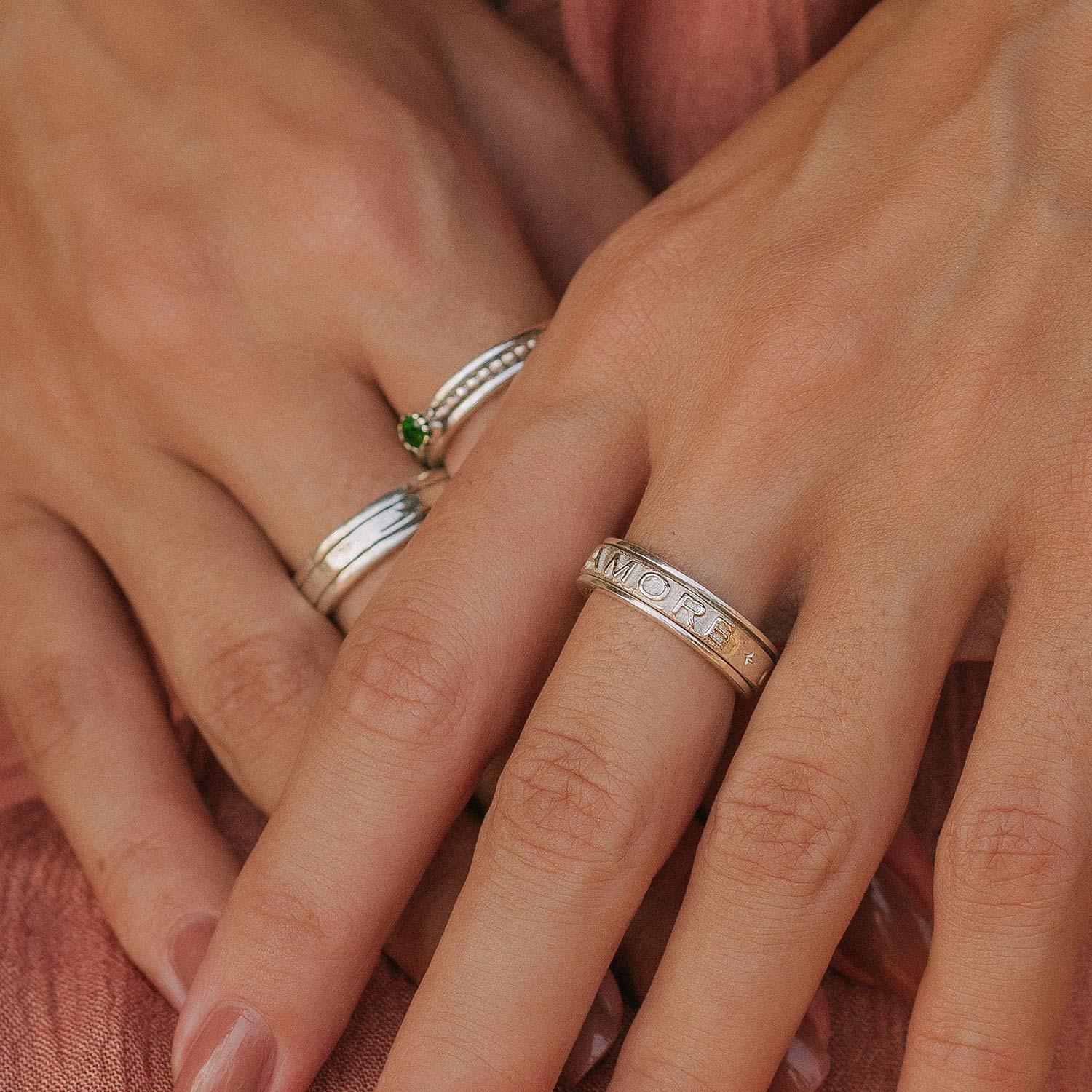 Silver Amore Word Detail Spinning Ring