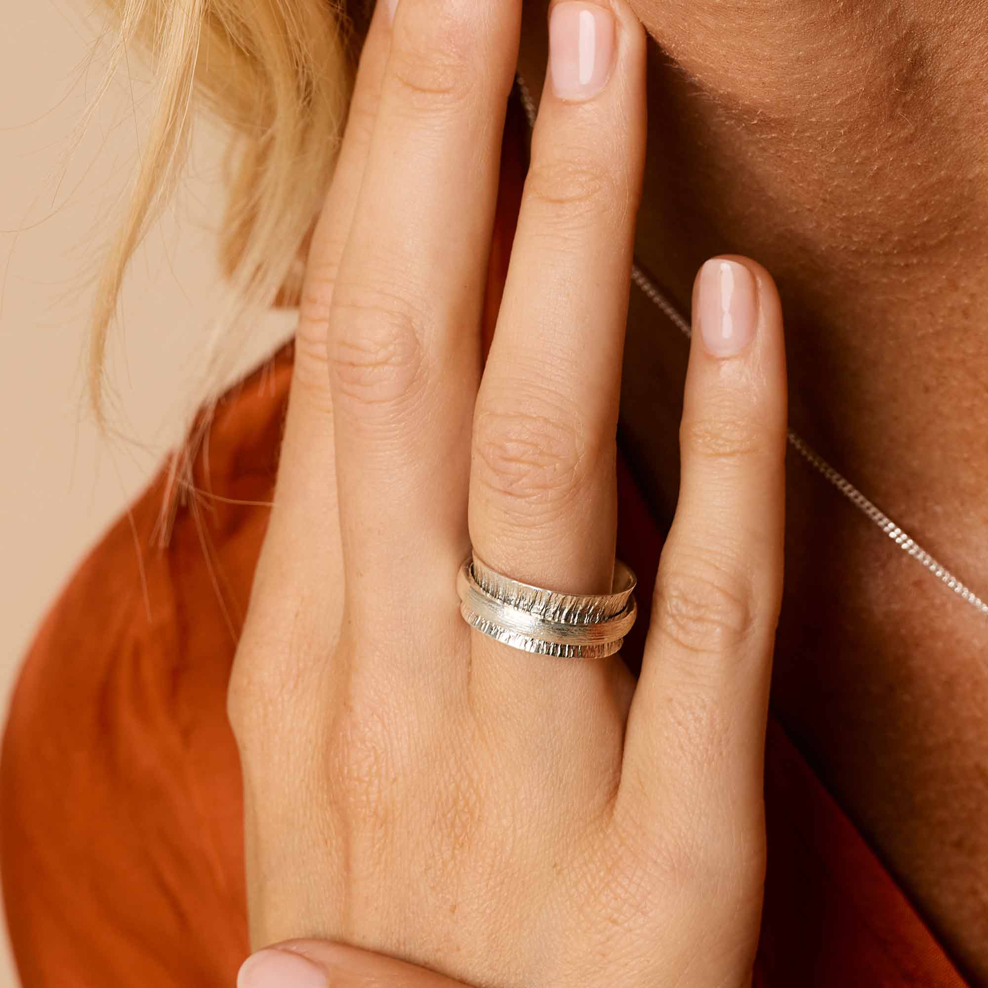 Embossed Silver Spinning Ring
