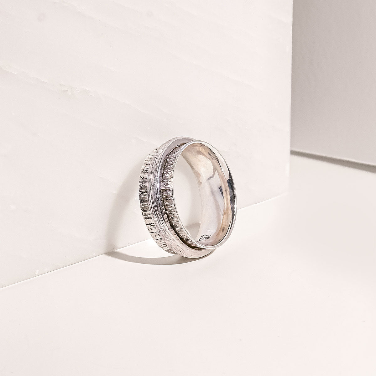 Silver Etched Spinner Ring