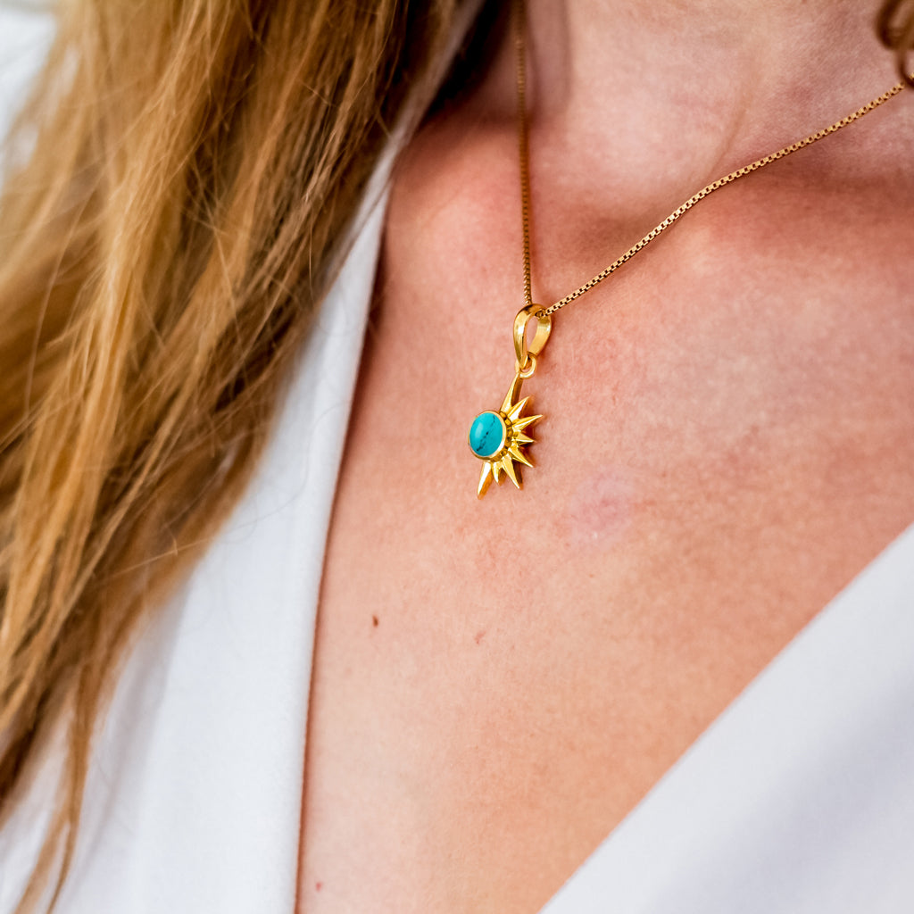 TOTAL ECLIPSE TURQUOISE GOLD NECKLACE