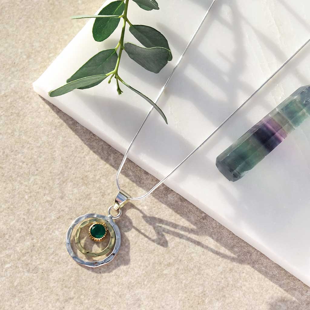 GREEN ONYX INFINITY NECKLACE
